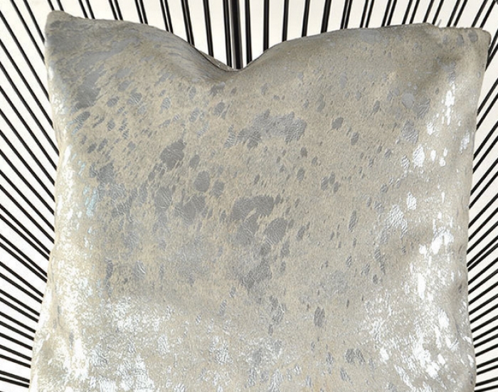 Pillow Cow hide Silver